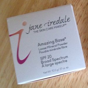 Jane iredale amazing base